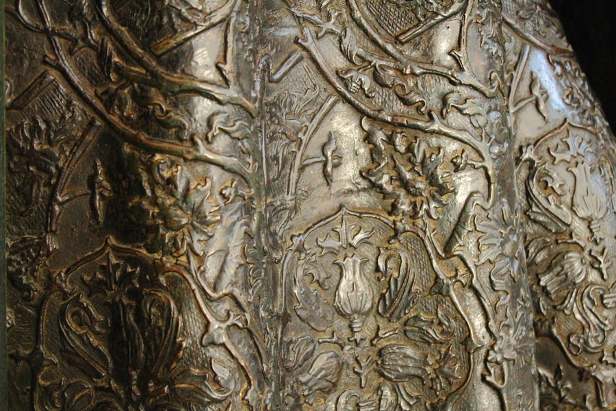 Statue