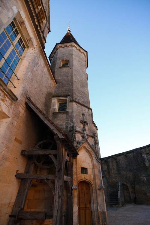 Puits et tour