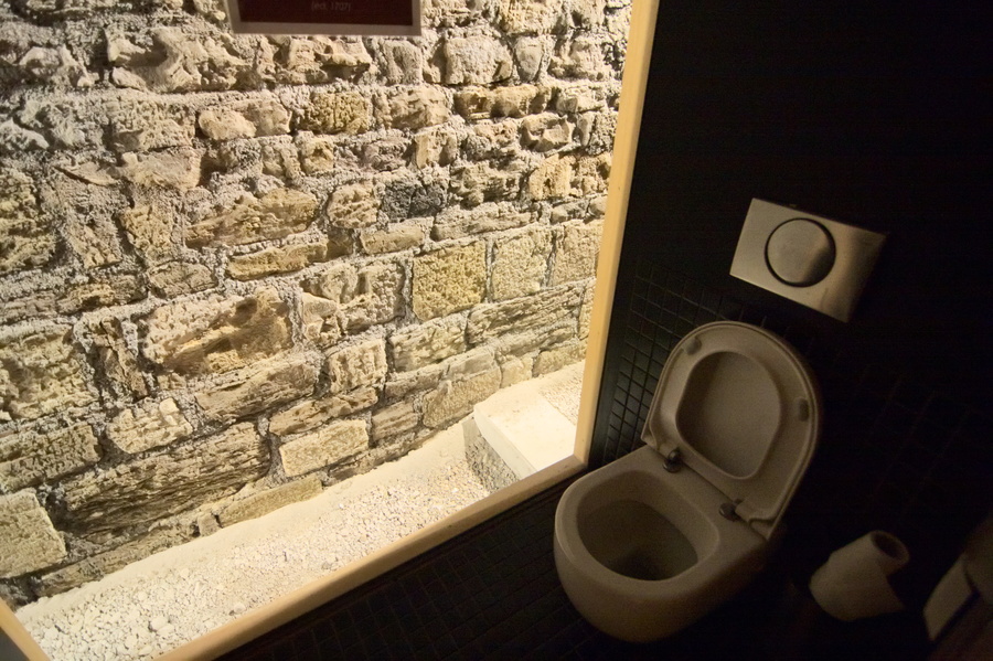 WC