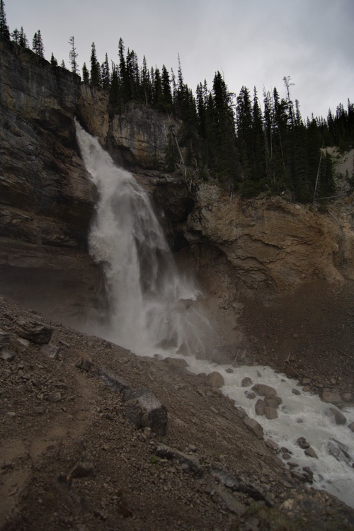 Cascade puissante